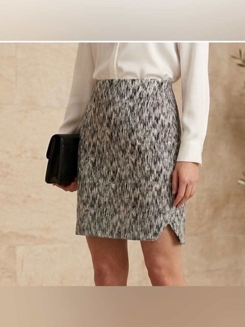 Turnover Black and White Sketch Print Pencil Skirt Womens Size 8